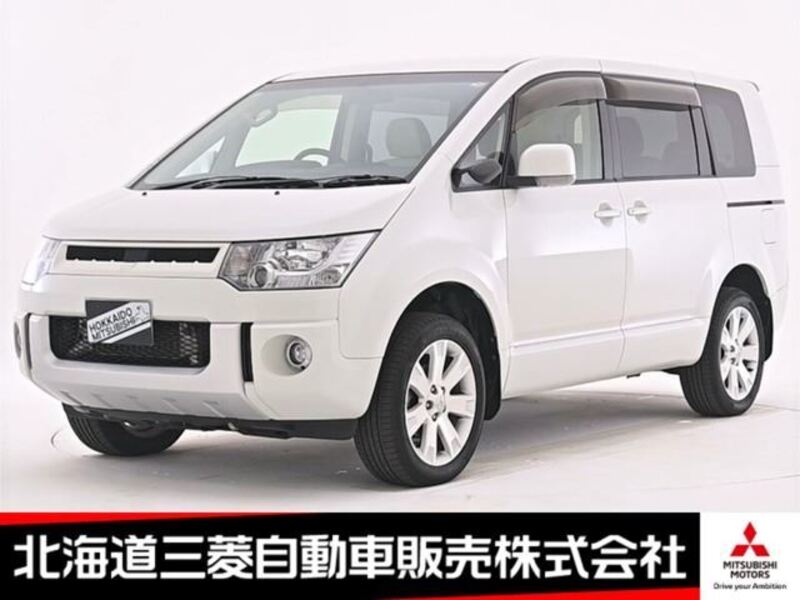 MITSUBISHI DELICA D5
