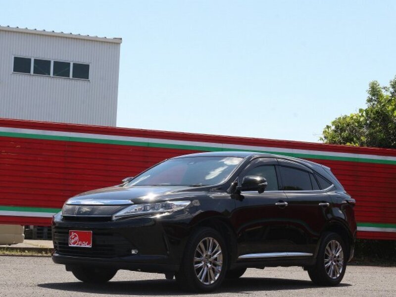 TOYOTA HARRIER