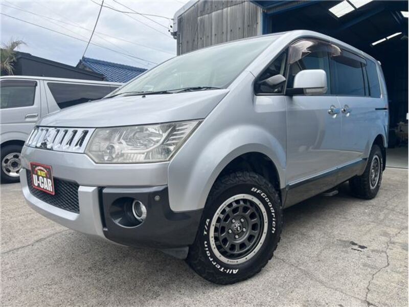 MITSUBISHI DELICA D5