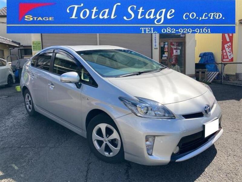 TOYOTA PRIUS