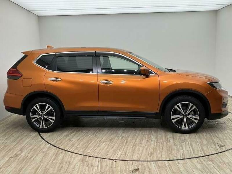 X-TRAIL-15