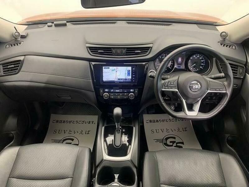 X-TRAIL-1