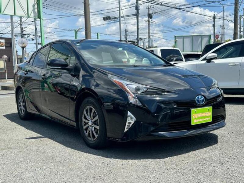 TOYOTA PRIUS
