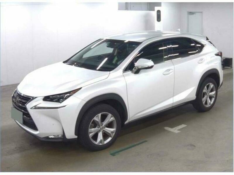 LEXUS　NX