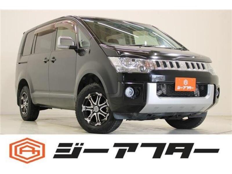 MITSUBISHI DELICA D5