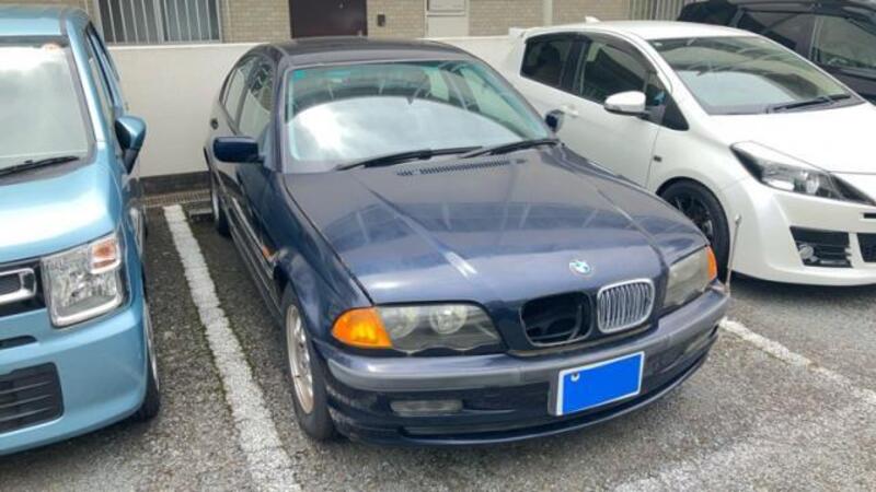 BMW 3 SERIES