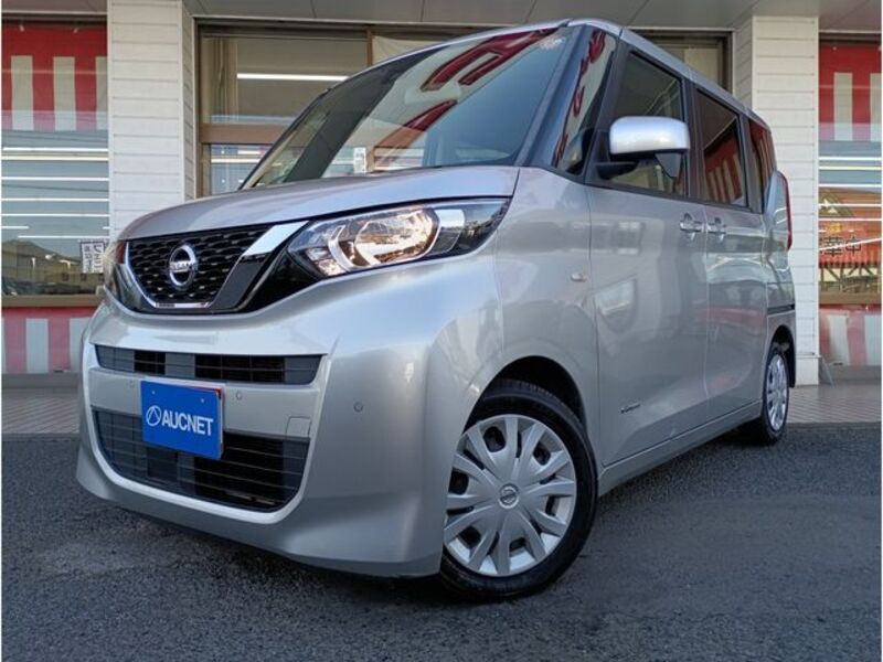 NISSAN ROOX