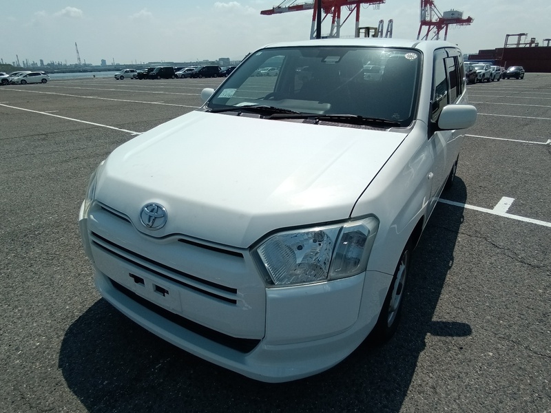TOYOTA SUCCEED