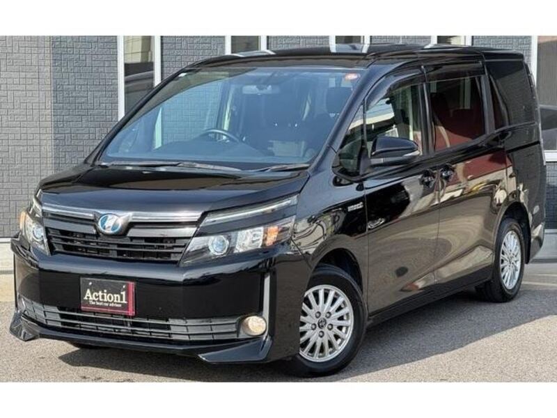 TOYOTA VOXY