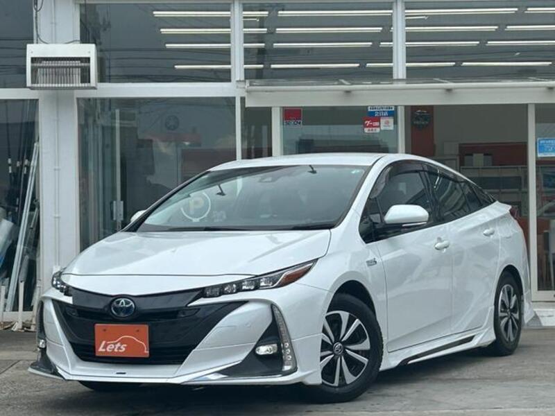 TOYOTA PRIUS PHV