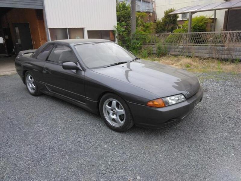 NISSAN SKYLINE