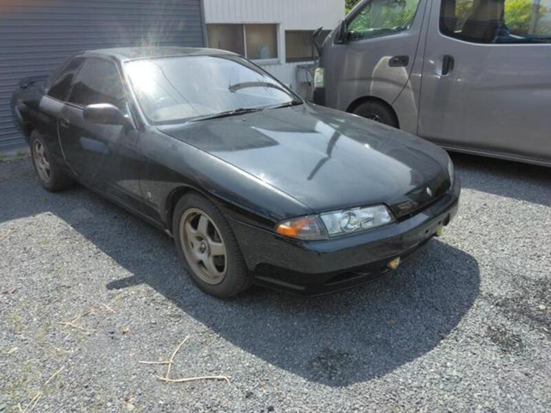 NISSAN SKYLINE