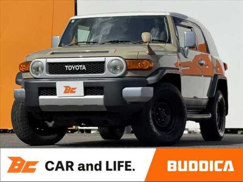 TOYOTA FJ CRUISER