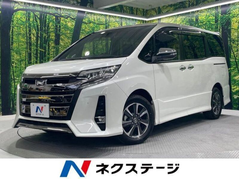 TOYOTA NOAH
