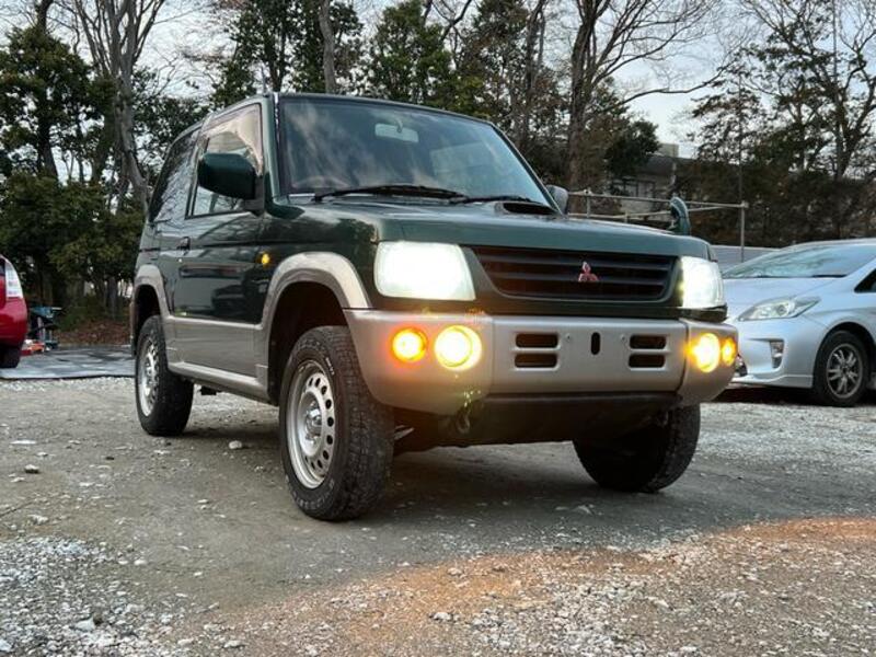 MITSUBISHI PAJERO MINI