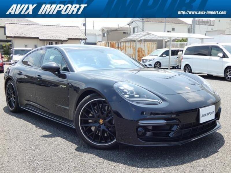 PORSCHE PANAMERA