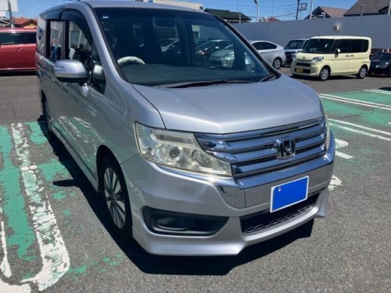 HONDA STEPWAGON SPADA
