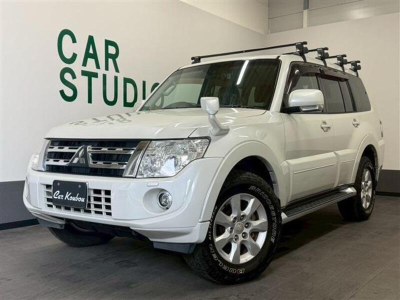 MITSUBISHI PAJERO