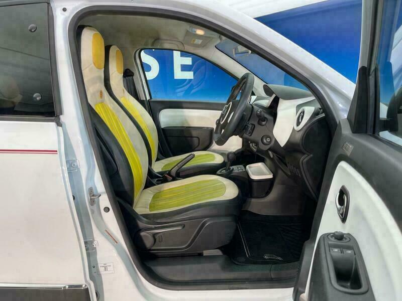 TWINGO