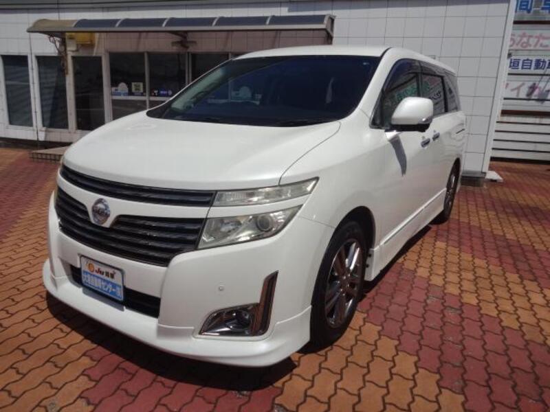 NISSAN ELGRAND