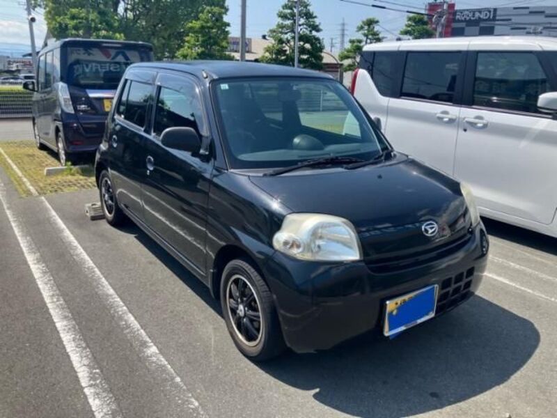 DAIHATSU ESSE