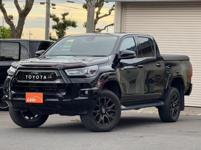 TOYOTA HILUX