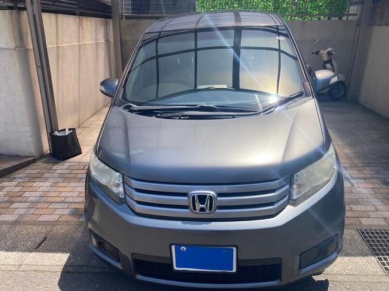 HONDA FREED SPIKE