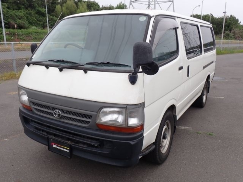 TOYOTA HIACE