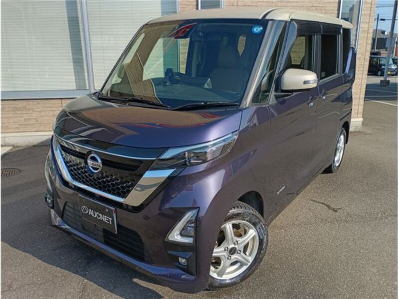 NISSAN ROOX