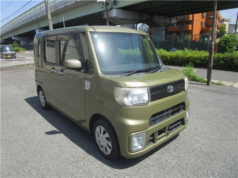 TOYOTA PIXIS MEGA