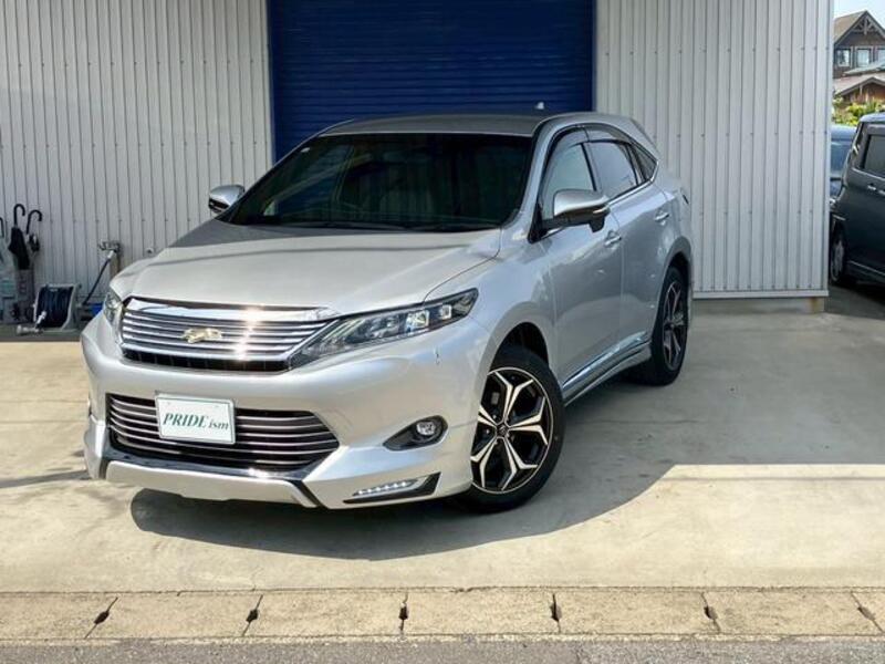 TOYOTA HARRIER