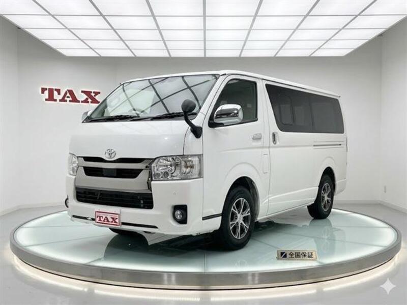 TOYOTA HIACE VAN