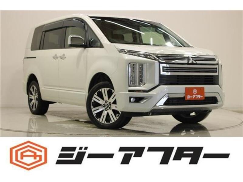MITSUBISHI DELICA D5