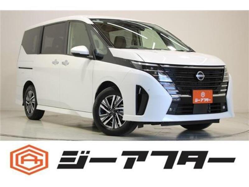 NISSAN SERENA