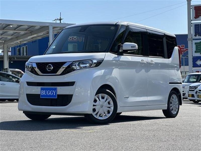 NISSAN ROOX
