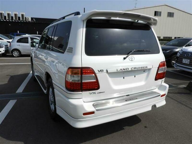 LAND CRUISER