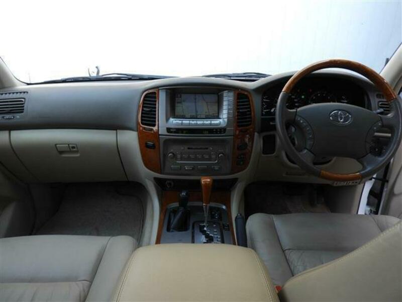 LAND CRUISER