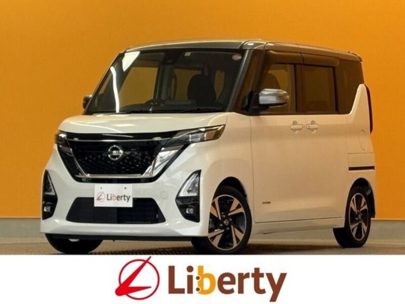 NISSAN ROOX