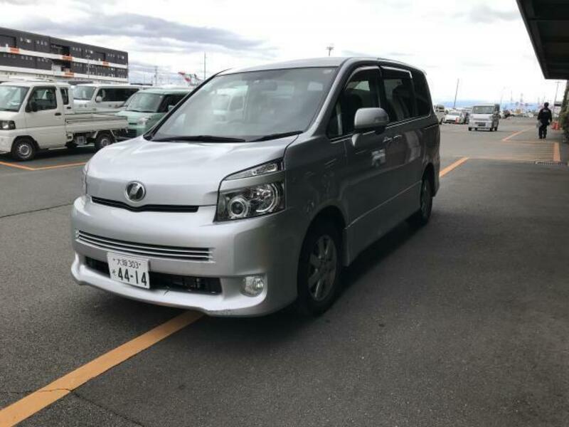 Used 2008 TOYOTA VOXY DBA-ZRR70W | SBI Motor Japan