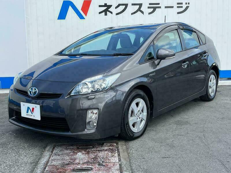 jzs100 トヨタ PRIUS 1/30 ダイキャスト製　非売品2台 非売品 トヨタ 新型プリウス TOYOTA PRIUS Scale 1/30 - YouTube