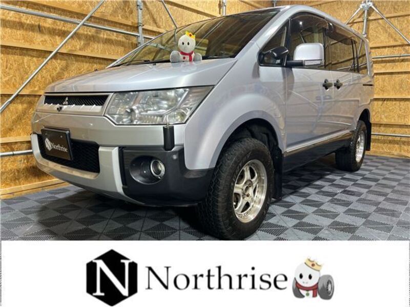 MITSUBISHI DELICA D5