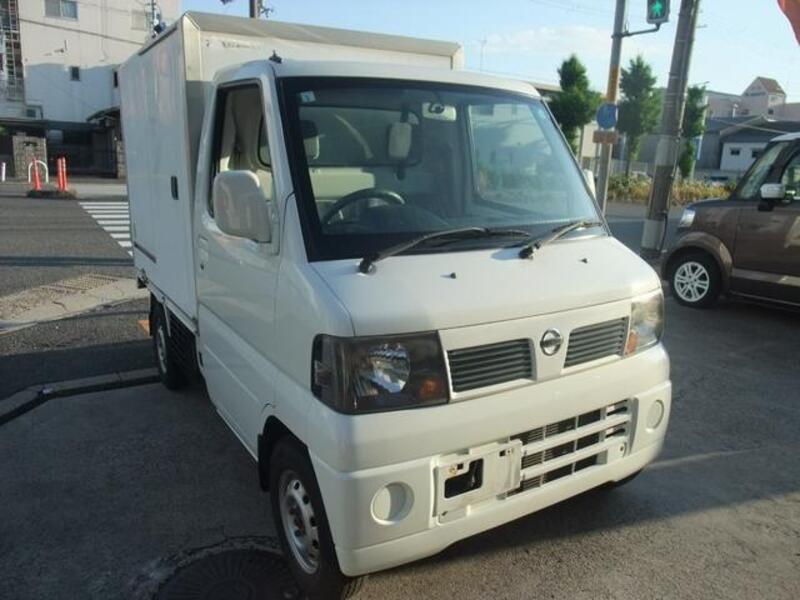 NISSAN CLIPPER TRUCK