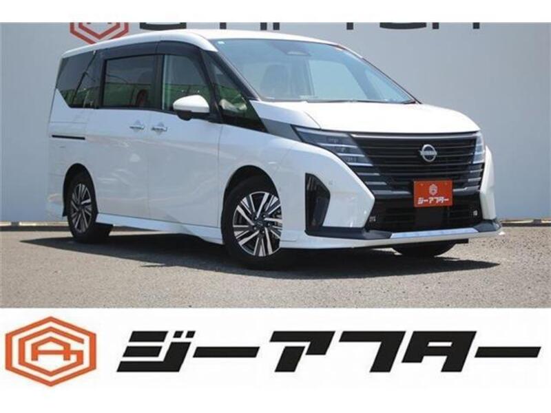 NISSAN SERENA