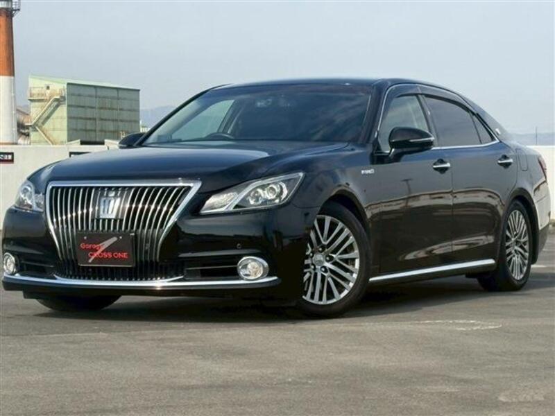TOYOTA CROWN MAJESTA