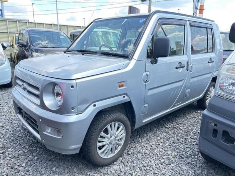 DAIHATSU NAKED