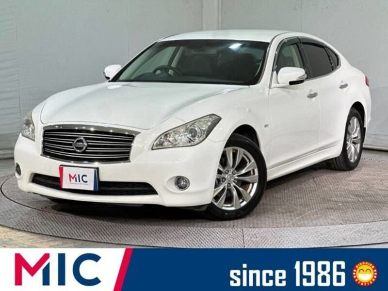NISSAN FUGA