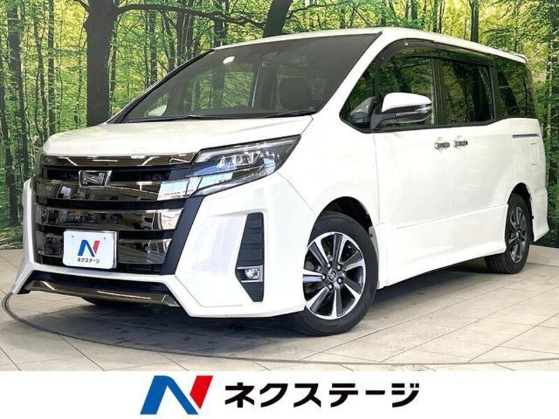 TOYOTA NOAH