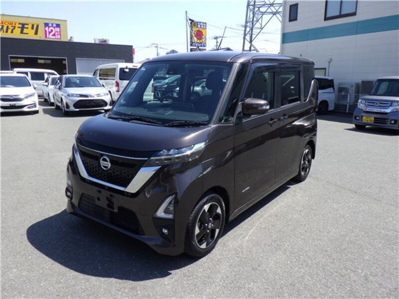 NISSAN ROOX