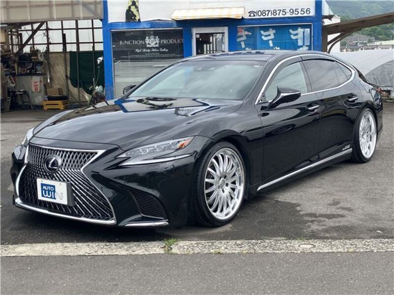 LEXUS LS