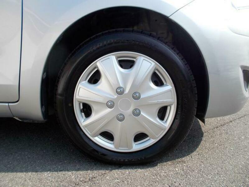 Original TOYOTA Vitz Genuine Steel Wheel SCP 10 Series + GOODYEAR